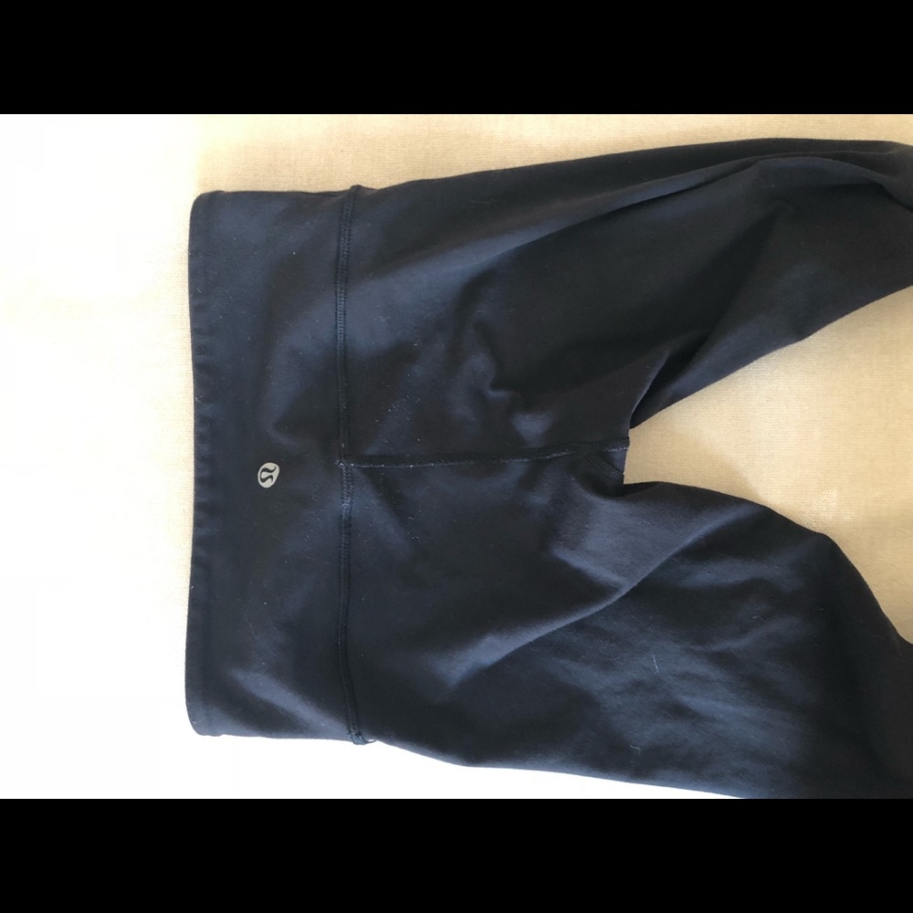 Lululemon black Wunder Under Leggings